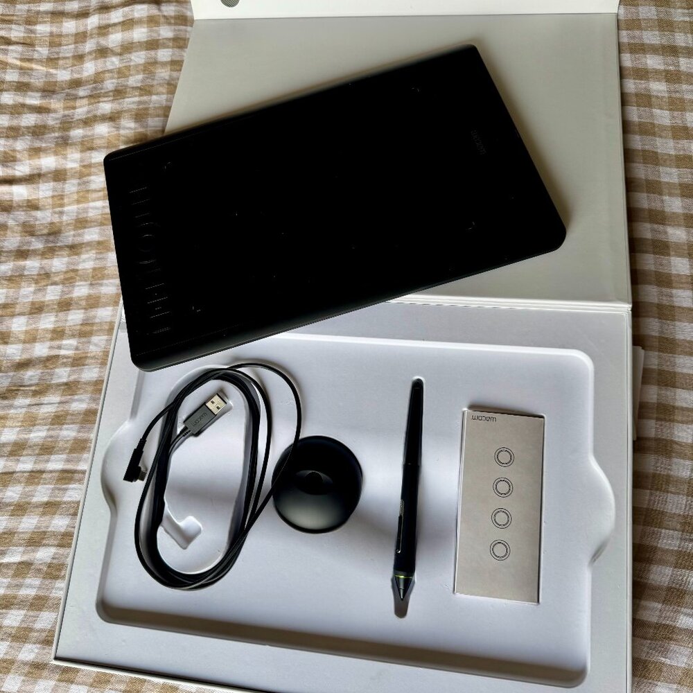 Wacom Intuos Pro Paper Edition - Medium PTH-660